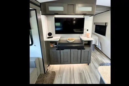 Eugene's Cruiser RV Travel Trailer