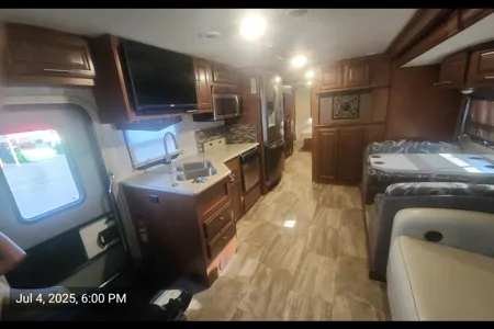 Luxury Georgetown 351DS Class A RV Rental!