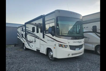 Luxury Georgetown 351DS Class A RV Rental!