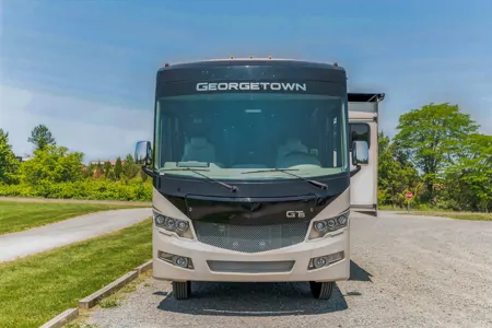 Large Marge - Comes with 2 BATHROOMS - 2020 Forest River Georgetown 36B5