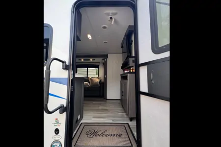 Comfy Cruiser RV Embrace EL310 Travel Trailer