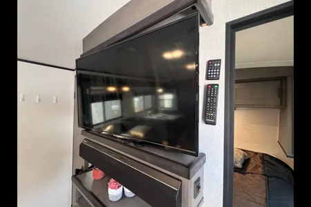 Comfy Cruiser RV Embrace EL310 Travel Trailer