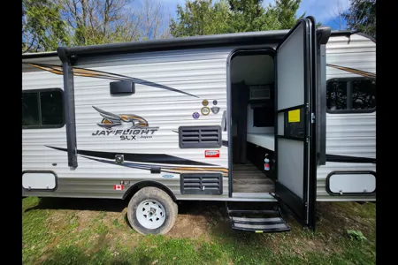 Jayco Jayflight SLX Travel Trailer