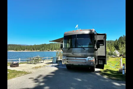 Winnebago Suncruiser Class A