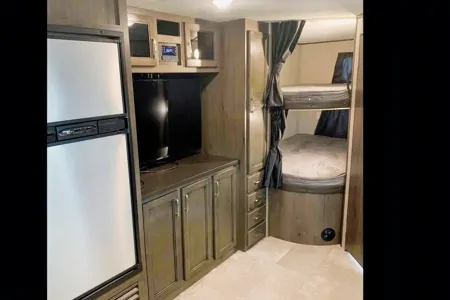 Shania's Jayco Jayflight Travel Trailer