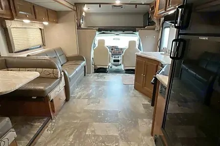 WiFi - Sleeps 6 - Easy to drive - First Timers Welcome!