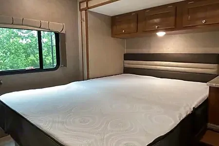 WiFi - Sleeps 6 - Easy to drive - First Timers Welcome!
