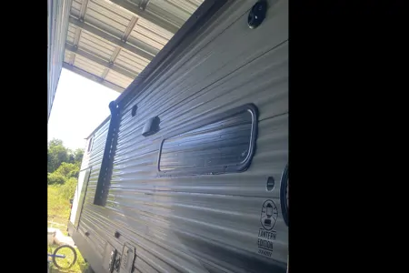 Ronald's Coleman 334bh Travel Trailer