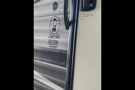 Ronald's Coleman 334bh Travel Trailer