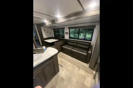 Ronald's Coleman 334bh Travel Trailer