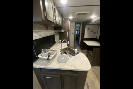 Ronald's Coleman 334bh Travel Trailer