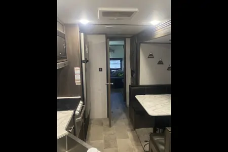 Ronald's Coleman 334bh Travel Trailer