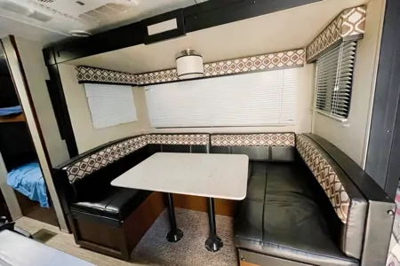 Raeanna's Prime Time Avenger Travel Trailer