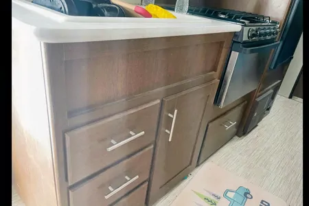 Raeanna's Prime Time Avenger Travel Trailer