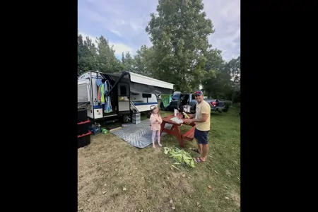 Angelle's Jayco Jay Feather X17Z Hybrid