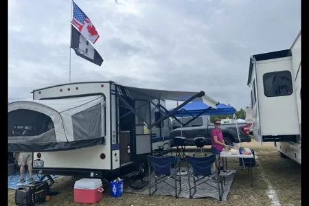 Angelle's Jayco Jay Feather X17Z Hybrid