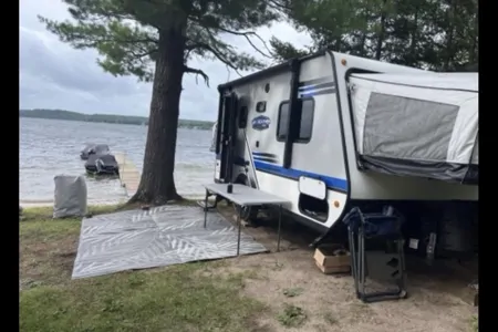 Angelle's Jayco Jay Feather X17Z Hybrid