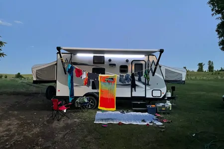 Sarah and Chris's Jayco 17FXD Hybrid