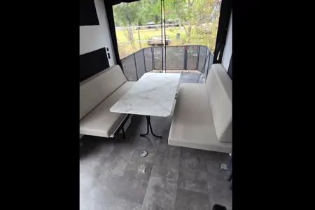 Platinum Forest River Wildwind Travel Trailer