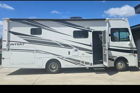 La city Winnebago Intent Class A