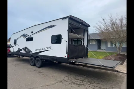 Kyle's Forest River Stealth 2730slx Toy Hauler