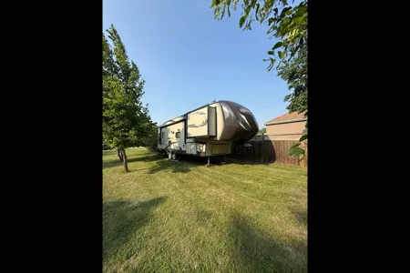 Nate’s Salem hemisphere lite