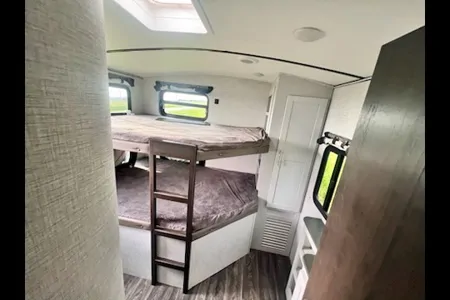 2021 Keystone Bullet 330BHS TT, Sleeps up to 10!