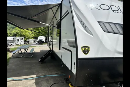 Gardner's Dutchmen Kodiak Travel Trailer
