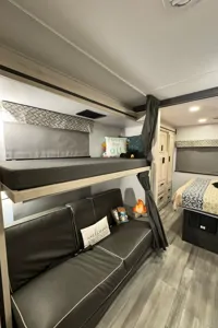 'Eleanor' 2023 Forest River Forester ACO2337