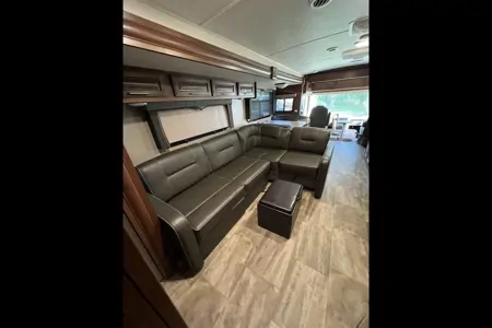 Joel's Forest River Georgetown 31L5 Class A