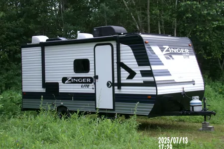 Keystone Zinger 18BH (off service ready)