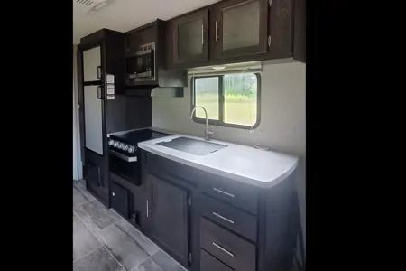 ACME Adventure-Ready Kodiak