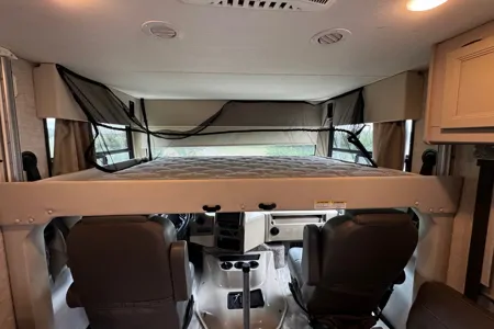 Woody RV’s Thor Windsport