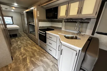 Woody RV’s Thor Windsport