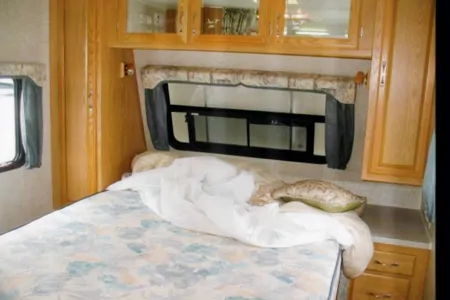 $150 per day  California Northwood Mfg Nash Fifth Wheel