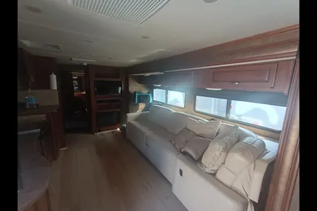 Excellent 2014 Fleetwood Bounder 36R Class A