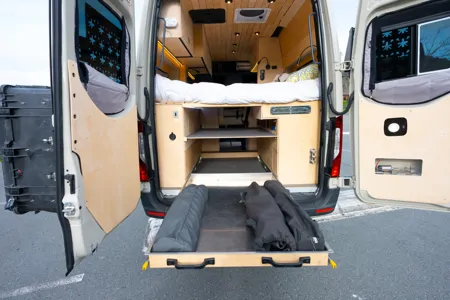 RVanity Sprinter 144 High Roof AWD: Go anywhere in comfort and safety