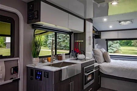 Overland Tonight: Intech Aucta Magnolia Off Grid & On Travel Trailer