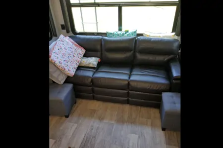 David 's Keystone Montana 3231CK Fifth Wheel