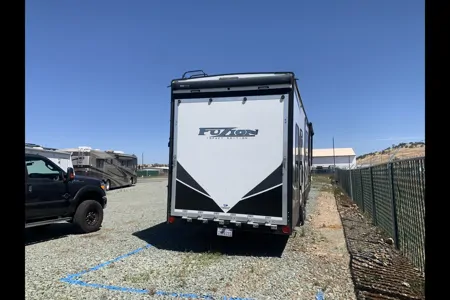 Ramiro's Keystone Impact Fuzion 267 Toy Hauler