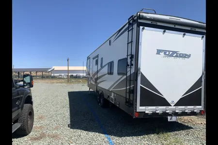 Ramiro's Keystone Impact Fuzion 267 Toy Hauler