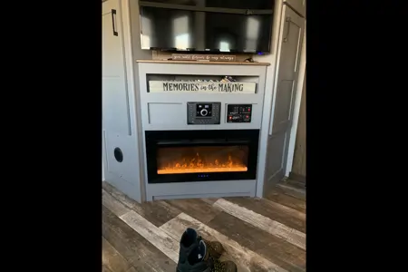 Ramiro's Keystone Impact Fuzion 267 Toy Hauler