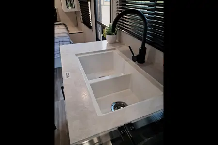 2025 Jayco Jay Flight SLX 210 QB Travel Trailer (Couples or Small Families Trailer)
