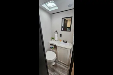 2025 Jayco Jay Flight SLX 210 QB Travel Trailer (Couples or Small Families Trailer)
