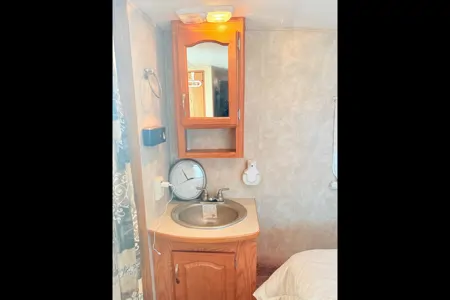 Canyon Cruiser Charlie - Adventure-ready fifth wheel Trailer