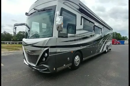 Somporn's American Coach American dream 45A Class A