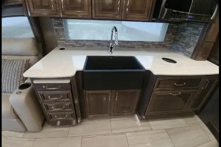 Somporn's American Coach American dream 45A Class A