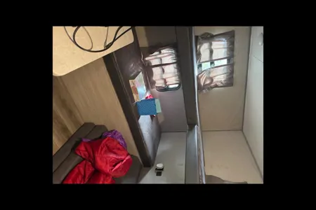 Randy's Coachmen Catalina 303QBCK Travel Trailer