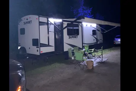 Darryl and Tieran’s Crossroads 250rk Travel Trailer
