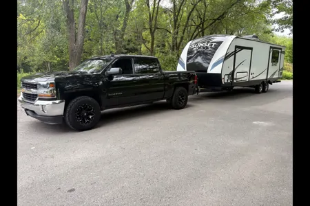 Darryl and Tieran’s Crossroads 250rk Travel Trailer